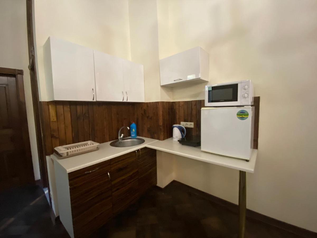 Квартира В Центрі На Вулиці Лесі Українка 19 Lviv Exterior photo