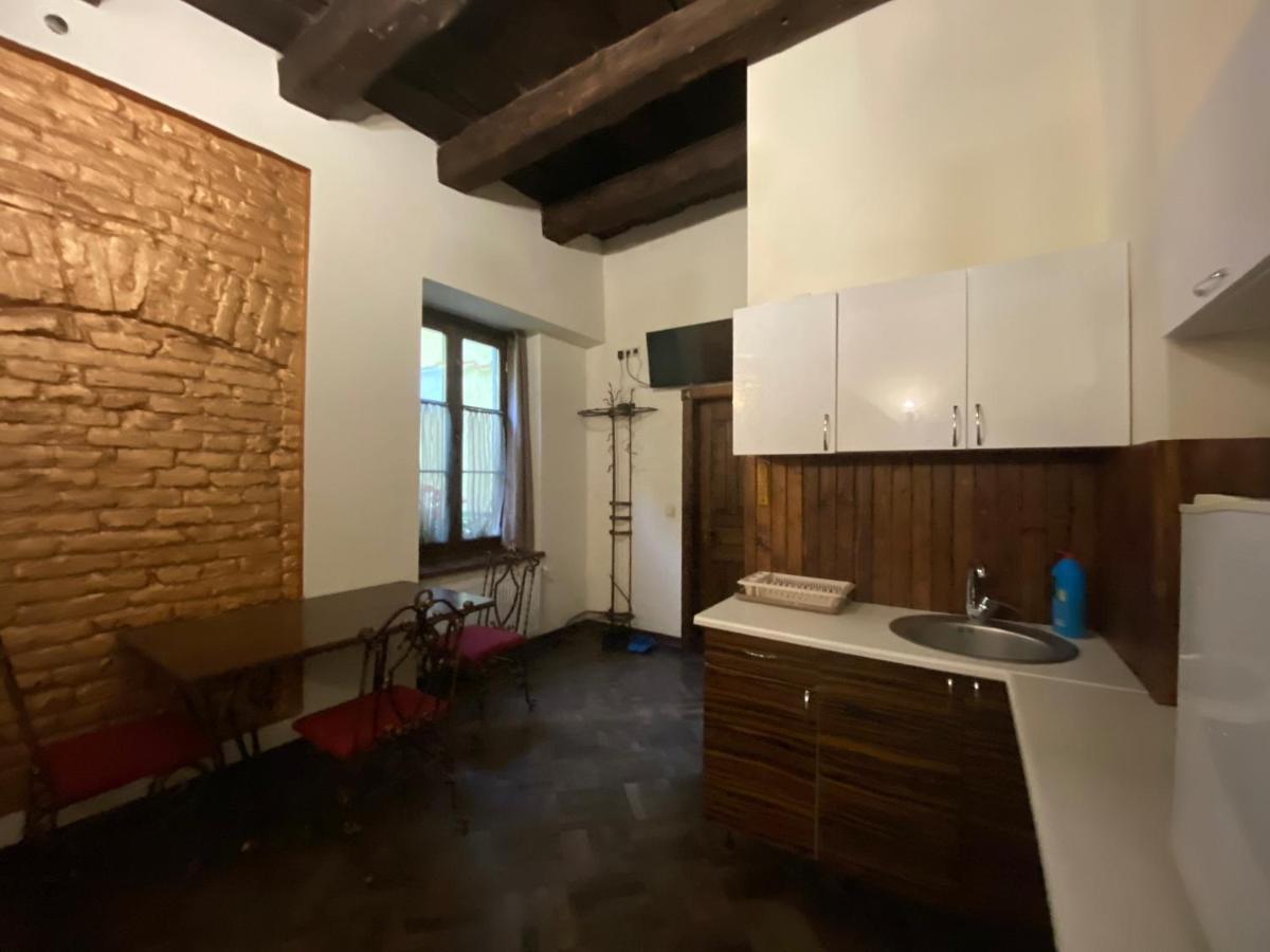 Квартира В Центрі На Вулиці Лесі Українка 19 Lviv Exterior photo