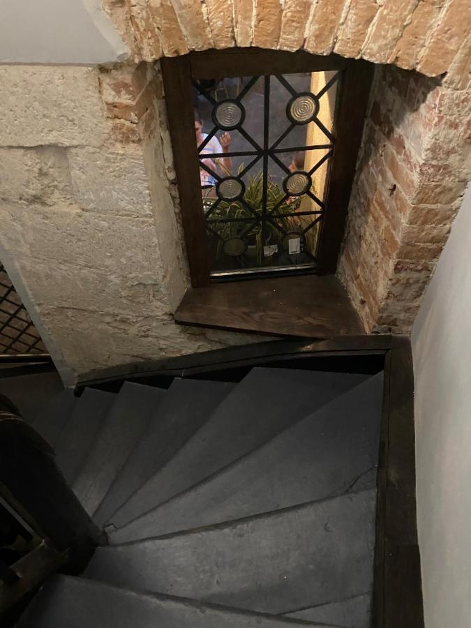 Квартира В Центрі На Вулиці Лесі Українка 19 Lviv Exterior photo