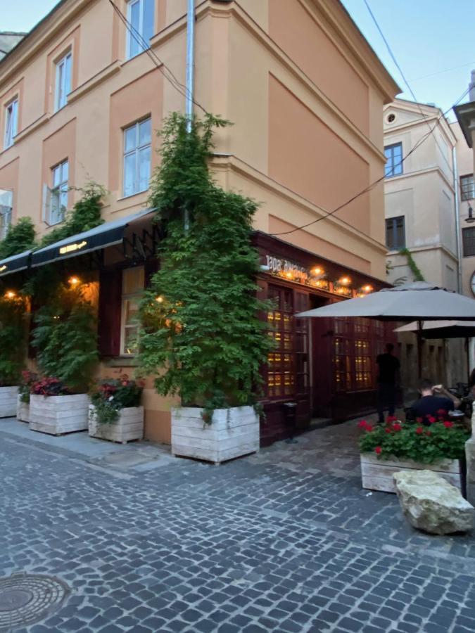 Квартира В Центрі На Вулиці Лесі Українка 19 Lviv Exterior photo